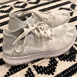 Women’s Nike shoes